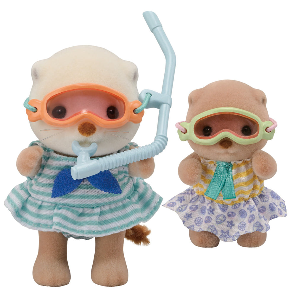 Calico Critters Sea Otter Sisters-Splashy Snorkel Set