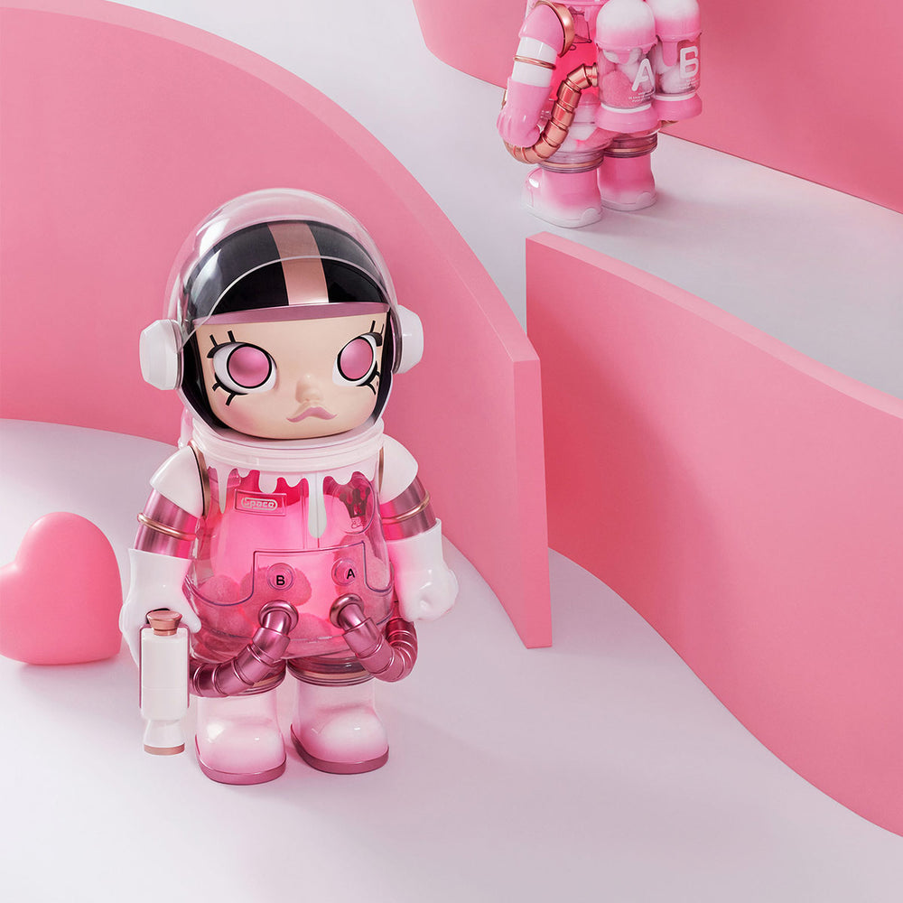 
                
                    Load image into Gallery viewer, MEGA SPACE MOLLY 400% Heartfelt Words
                
            