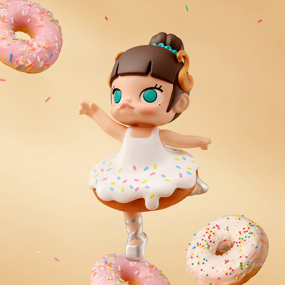 
                
                    Load image into Gallery viewer, MOLLY Carb-Lover Series Figures
                
            