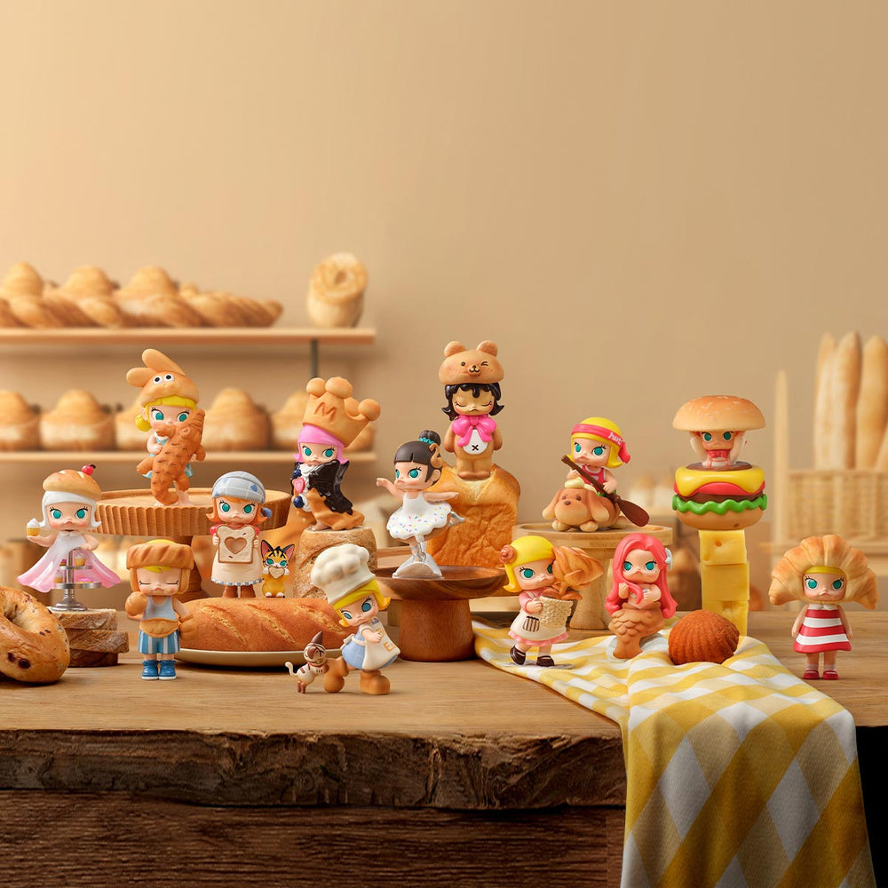 
                
                    Load image into Gallery viewer, MOLLY Carb-Lover Series Figures
                
            