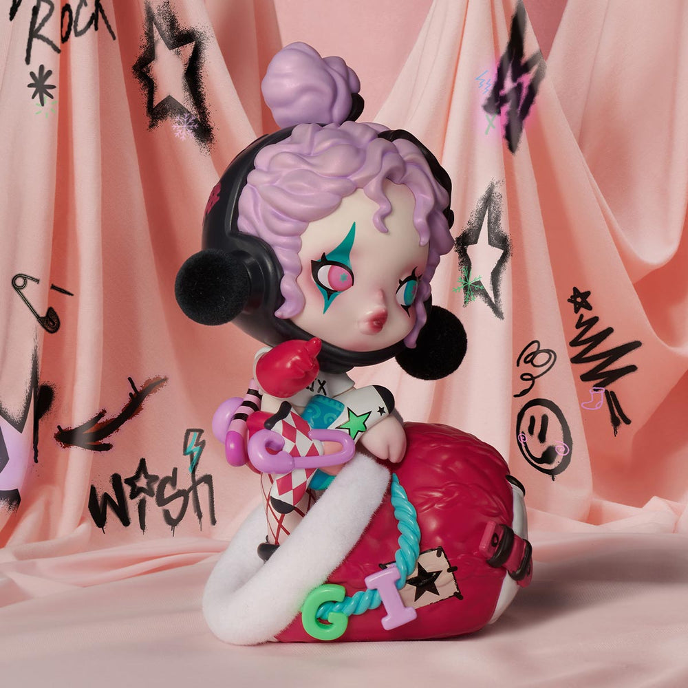 SKULLPANDA The Stocking Surprise Figure – Springer Garden