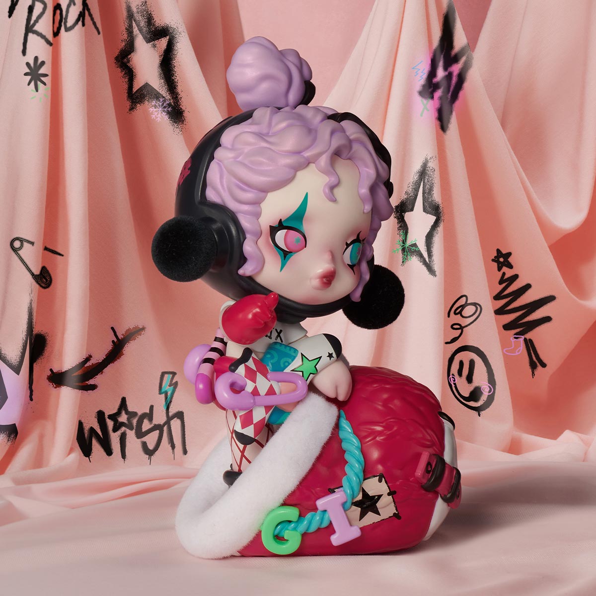 SKULLPANDA The Stocking Surprise Figure by POP MART