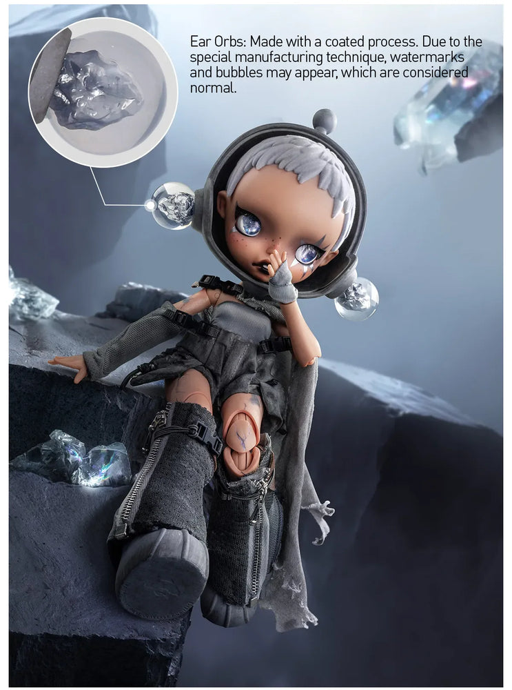 
                
                    Load image into Gallery viewer, Skullpanda Hamcus Luma Figure
                
            