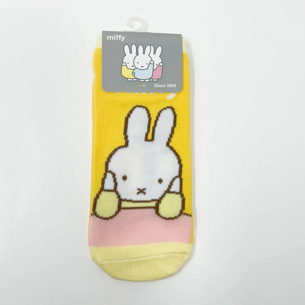 
                
                    Load image into Gallery viewer, Miffy Ankle Sock
                
            