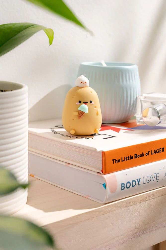 
                
                    Load image into Gallery viewer, Tayto Potato Blind Box Figure
                
            