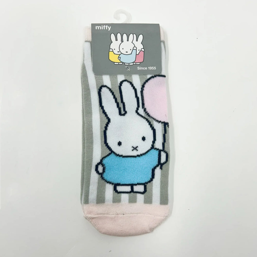 
                
                    Load image into Gallery viewer, Miffy Ankle Sock
                
            