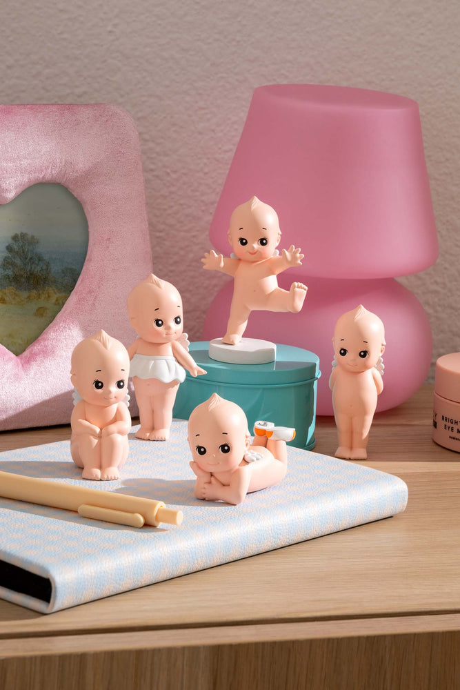 
                
                    Load image into Gallery viewer, Smoko Kewpie Blind Box Figure
                
            