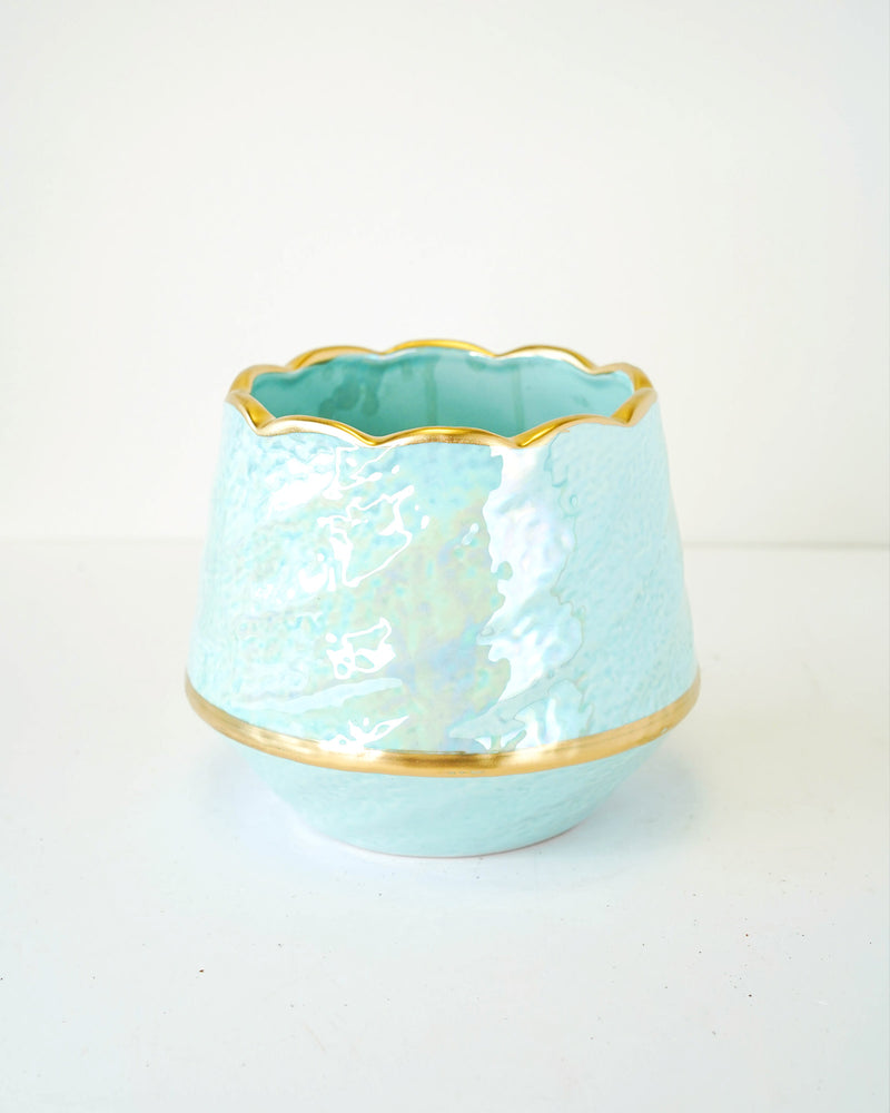 
                
                    Load image into Gallery viewer, Pearl Glazed Spiral
                
            