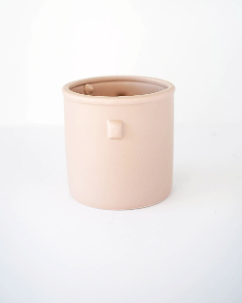 
                
                    Load image into Gallery viewer, Ear Pots
                
            