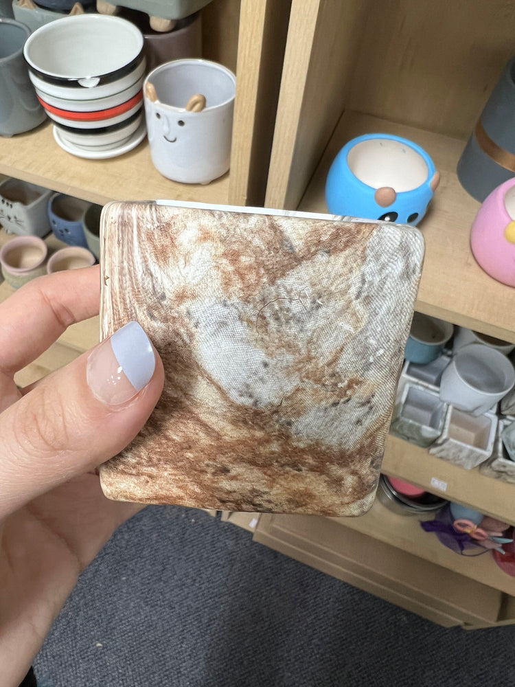 
                
                    Load image into Gallery viewer, The Discount (Cracked) Pot - 4.6
                
            