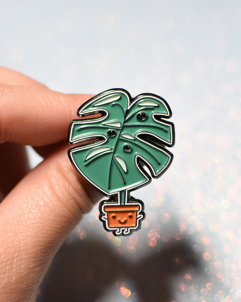 
                
                    Load image into Gallery viewer, Monstera Soft Enamel Pin
                
            