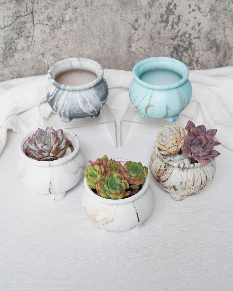 Rippled Marble Pot with Foot Round